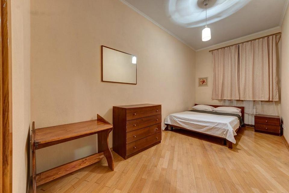 Apartments On Shota Rustaveli Киев Екстериор снимка